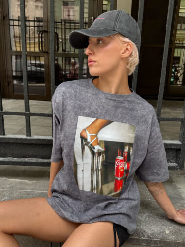 Vincenta T-Shirt